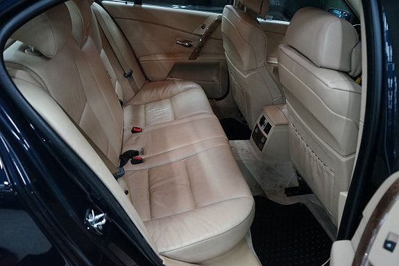 BMW 525d 11 of 20