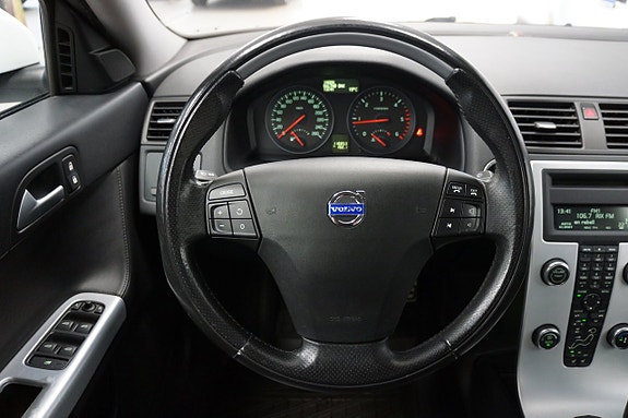 Volvo S40 10 of 17