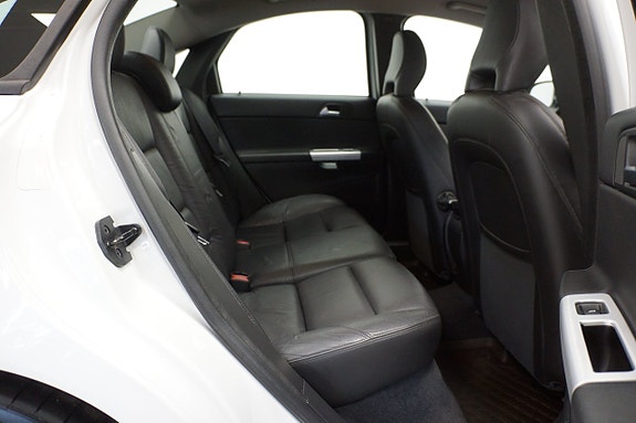 Volvo S40 12 of 17