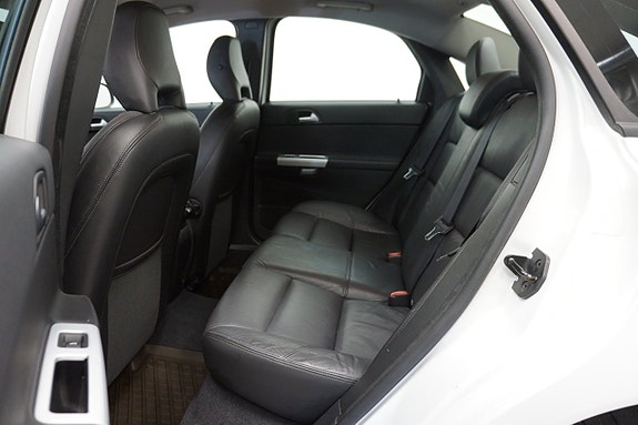 Volvo S40 8 of 17