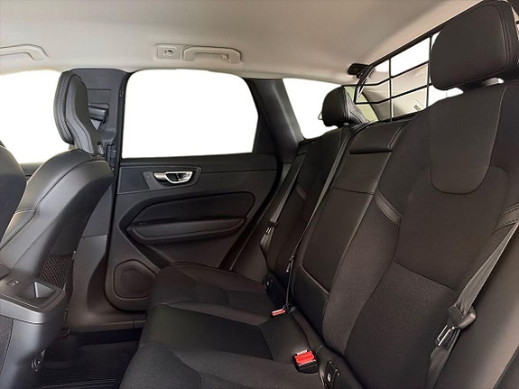 Volvo XC60 23 of 29