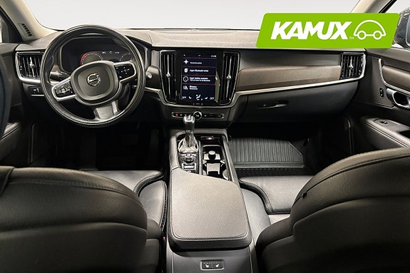 Volvo V90 Cross Country 10 of 18