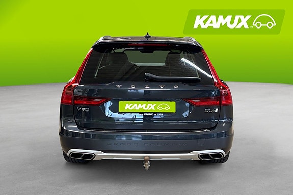 Volvo V90 Cross Country 5 of 18