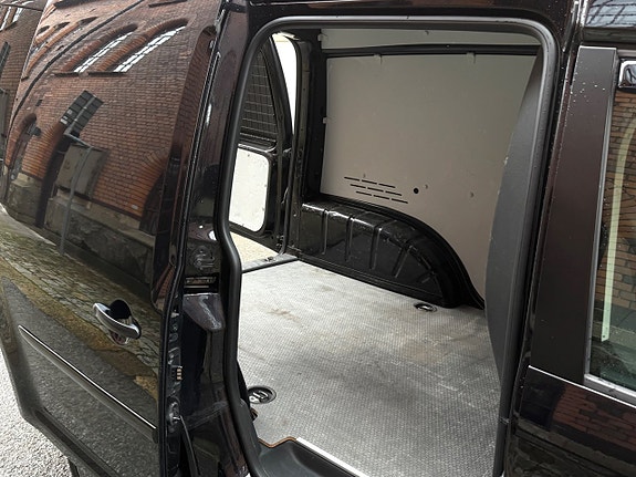 Volkswagen Caddy 18 of 21