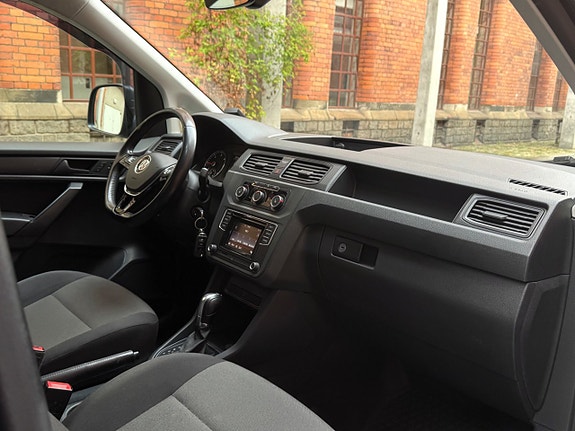 Volkswagen Caddy 17 of 21