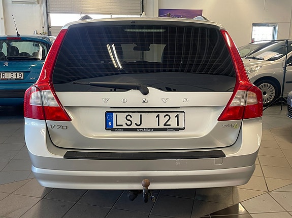 Volvo V70 7 of 11
