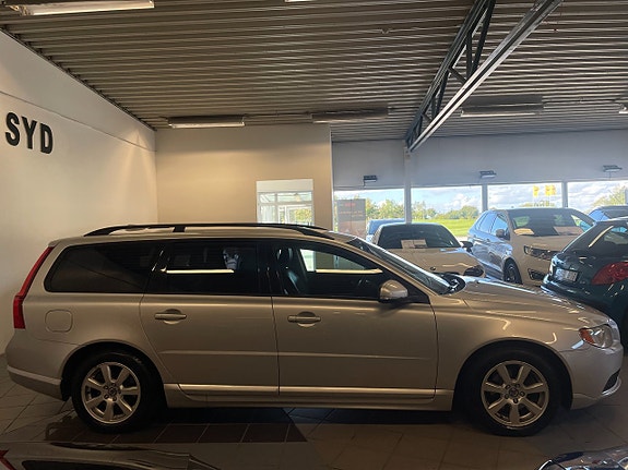 Volvo V70 6 of 11