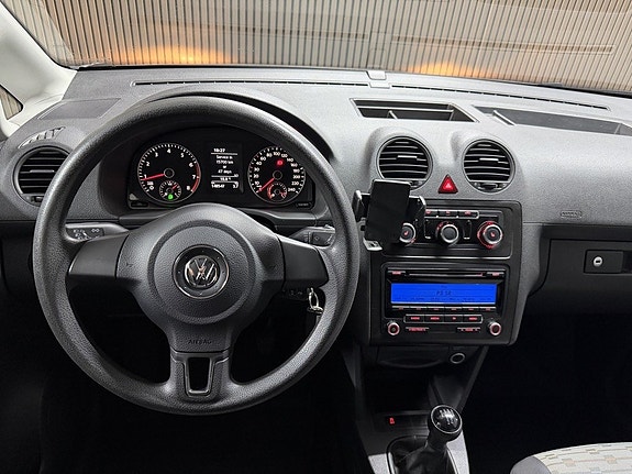 Volkswagen Caddy 10 of 18