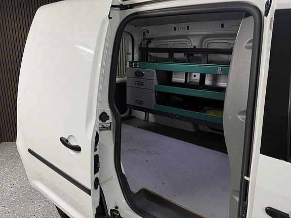 Volkswagen Caddy 16 of 18