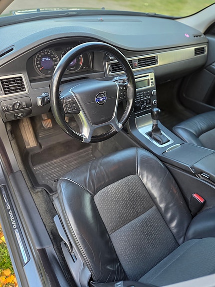 Volvo V70 10 of 11