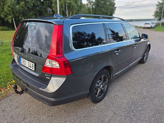 Volvo V70 6 of 11