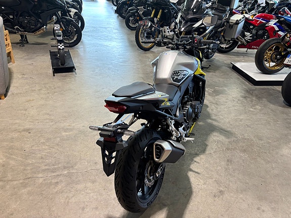 Honda CB750C Hornet E-Clutch #Inkl. Design Pack# 10 of 16