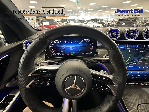 Mercedes-Benz GLC300 de 6 of 14