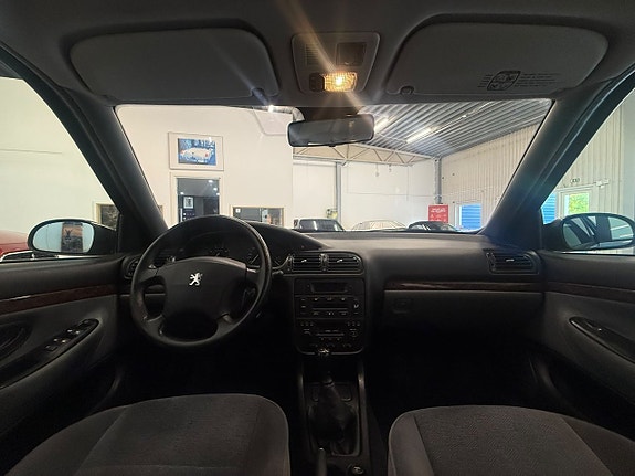 Peugeot 406 11 of 11