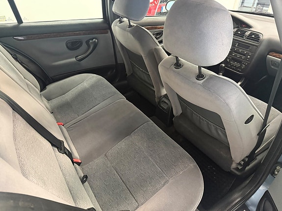 Peugeot 406 9 of 11
