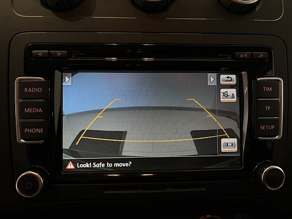 Volkswagen Touran 12 of 18