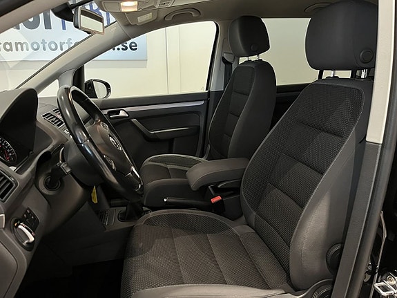 Volkswagen Touran 11 of 18