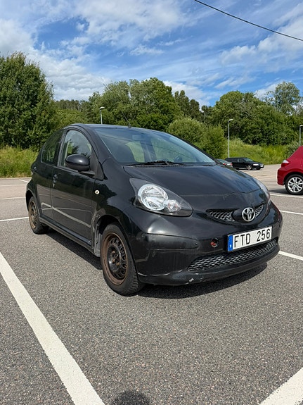 Toyota Aygo 3 of 5