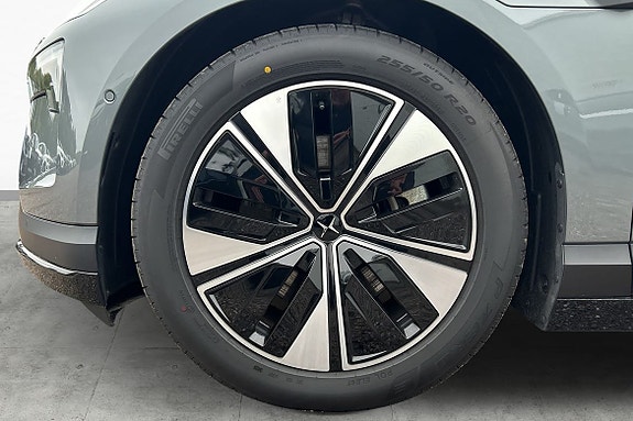 Polestar 4 6 of 15
