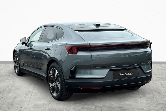 Polestar 4 8 of 15