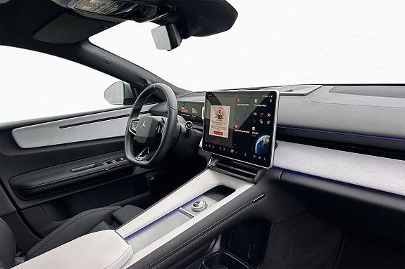 Polestar 4 14 of 15