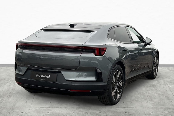 Polestar 4 9 of 15