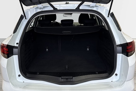 Renault Megane E-Tech 8 of 19
