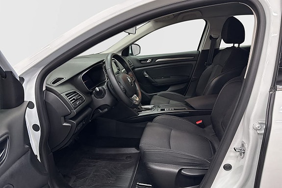 Renault Megane E-Tech 4 of 19