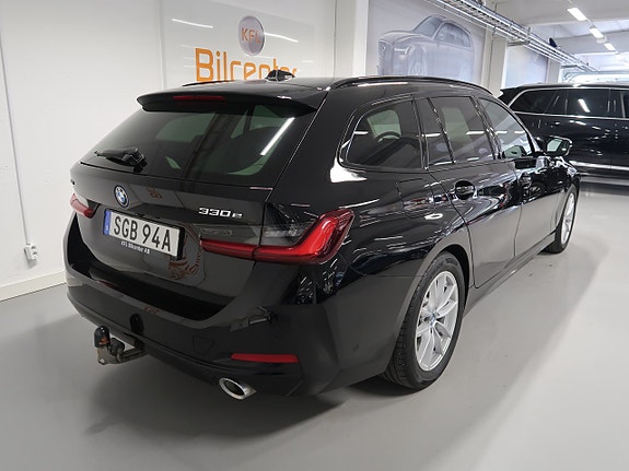 BMW 330e 7 of 30