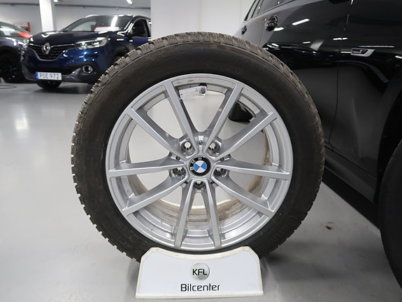 BMW 330e 14 of 30