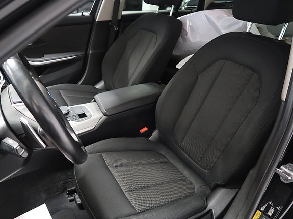 BMW 330e 19 of 30
