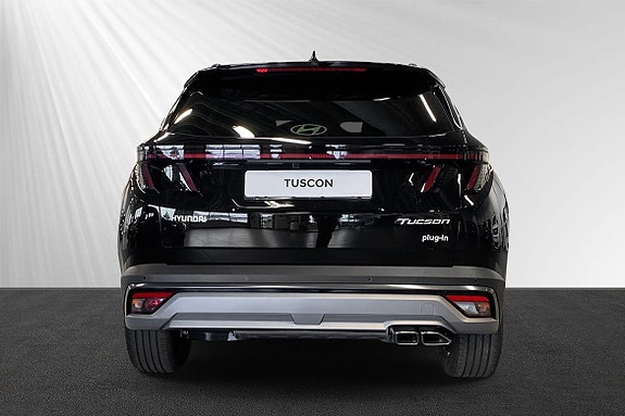 Hyundai Tucson 2 of 7