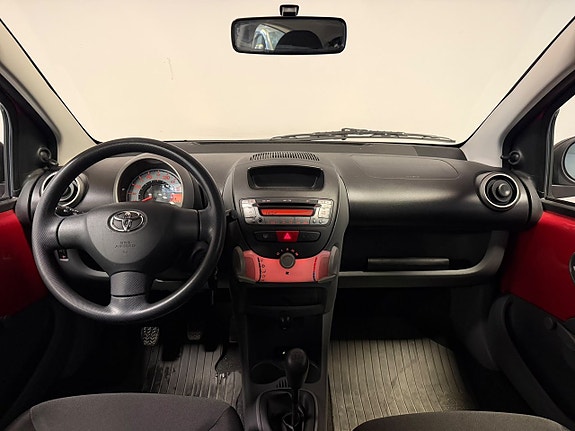 Toyota Aygo 13 of 13
