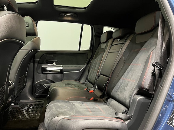 Mercedes-Benz EQB350 11 of 23