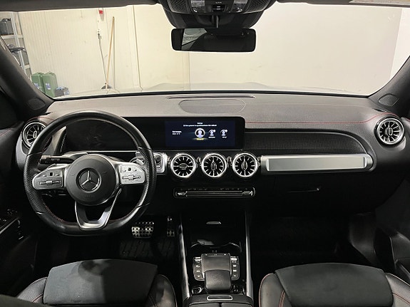 Mercedes-Benz EQB350 13 of 23