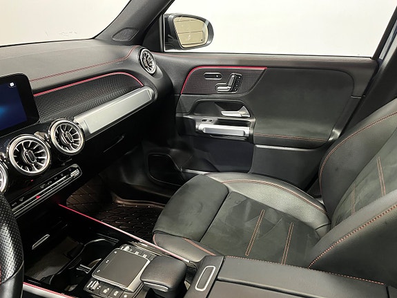 Mercedes-Benz EQB350 17 of 23