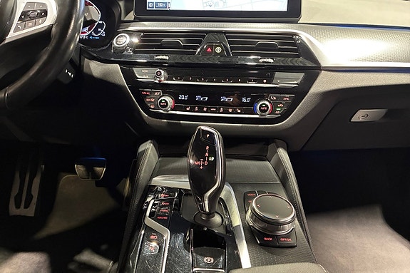 BMW 530e 12 of 19