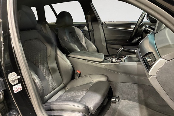 BMW 530e 15 of 19