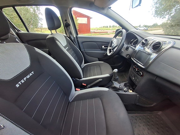 Dacia Sandero Stepway 8 of 11