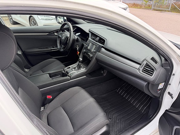 Honda Civic 8 of 18