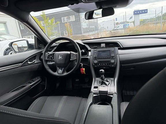 Honda Civic 10 of 18