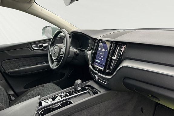 Volvo XC60 11 of 13