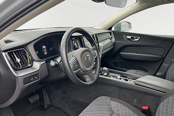 Volvo XC60 8 of 13
