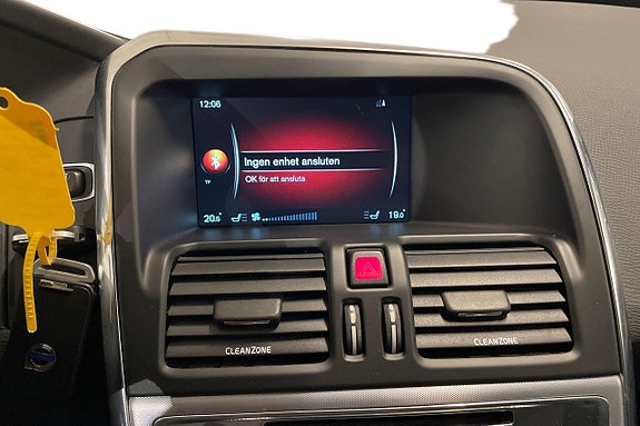 Volvo XC60 15 of 26