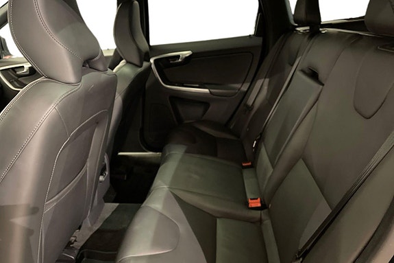 Volvo XC60 23 of 26