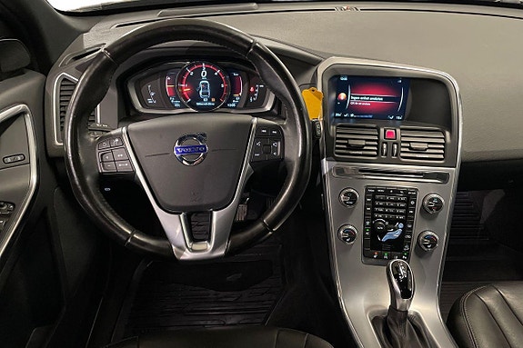 Volvo XC60 10 of 26
