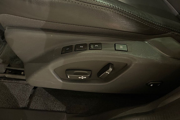 Volvo XC60 18 of 26