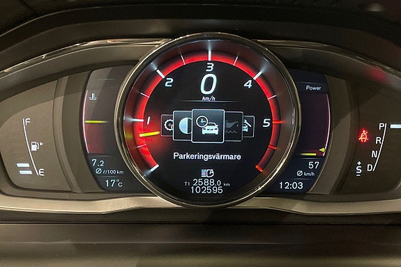 Volvo XC60 13 of 26