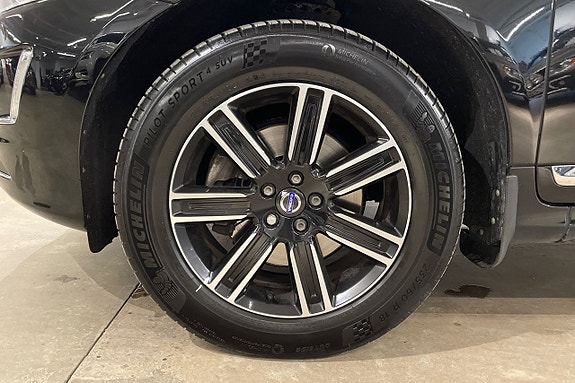 Volvo XC60 5 of 26