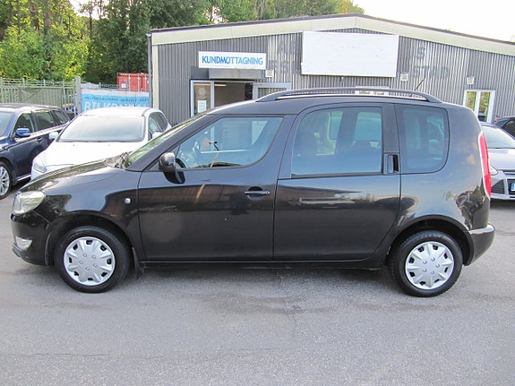 Skoda Roomster 2 of 16